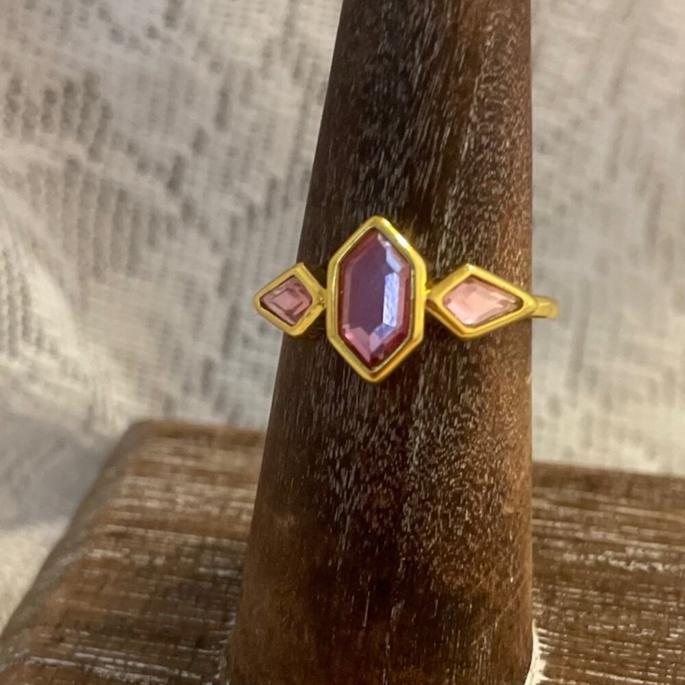 Vintage Art Deco Style Pink Stone Ring 6.5
